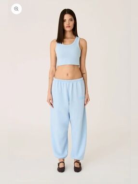 DDAM Adam Sweatpants Retro. in Cashmere Blue. Size M